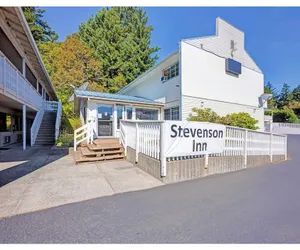 Photo 2 - Capital O Stevenson Inn Riverside