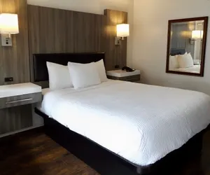 Photo 2 - The Dylan, a Baymont by Wyndham