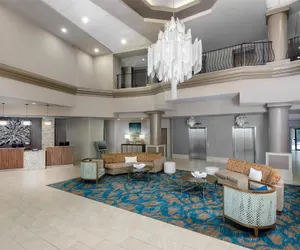 Photo 3 - DoubleTree by Hilton Hotel West Palm Beach Airport
