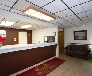 Photo 4 - Travelodge by Wyndham Merrill