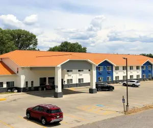 Photo 2 - Best Western Montrose Inn