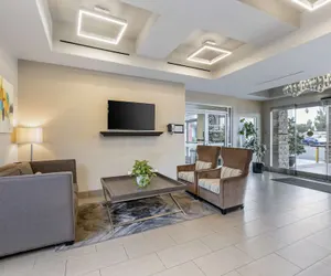 Photo 3 - Best Western Canoga Park Motor Inn
