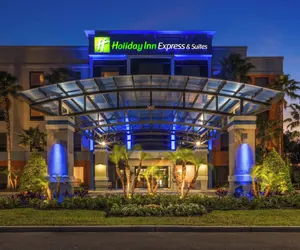 Photo 2 - Holiday Inn Express & Suites Lakeland South by IHG