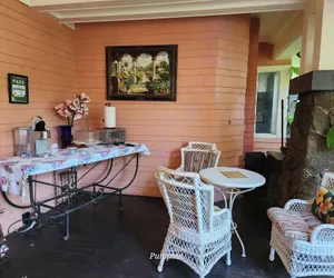 Photo 2 - Manoa Valley Inn