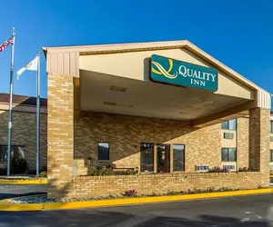 Photo 2 - Quality Inn Burlington near Hwy 34