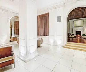 Photo 2 - The Chicago Hotel Collection Ambassador Gold Coast