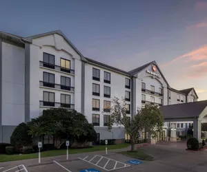 Photo 2 - Best Western Plus Sugar Land/Stafford