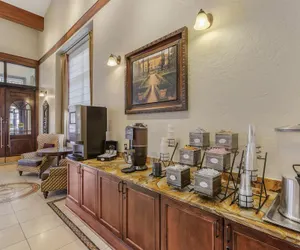 Photo 5 - Best Western Plus Greenwell Inn