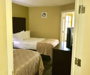 Photo 5 - Hamden Hotel and Suites – Hamden New Haven