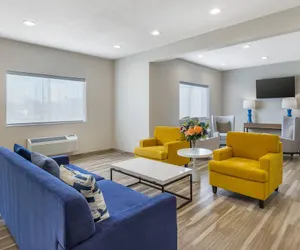 Photo 4 - Comfort Inn Davenport East - Bettendorf