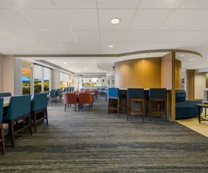 Photo 4 - Holiday Inn Express Hampton - Coliseum Central by IHG