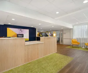 Photo 2 - Spark by Hilton Rochester University Area