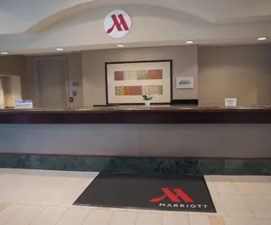 Photo 4 - Chicago Marriott Suites Deerfield