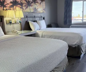 Photo 4 - Days Inn by Wyndham Ontario Airport