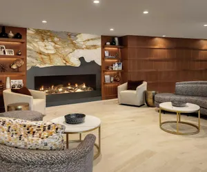 Photo 2 - Madison Marriott South