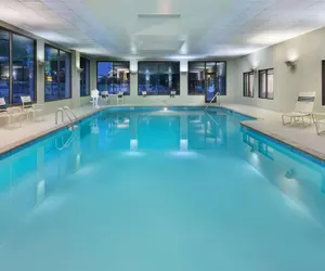 Photo 2 - Radisson Hotel Nashville Airport