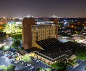 Photo 2 - DoubleTree by Hilton Dallas - Richardson