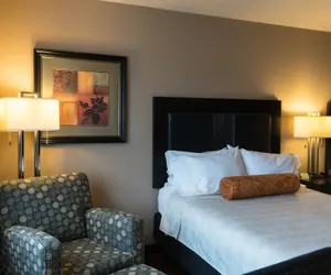 Photo 3 - Monarch Hotel & Conference Center