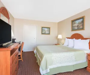 Photo 5 - Days Inn by Wyndham Princeton