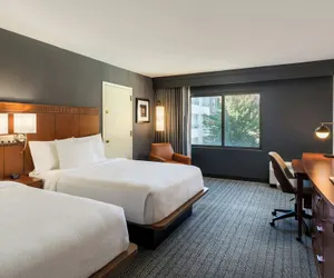 Photo 5 - Courtyard by Marriott Sacramento Airport Natomas