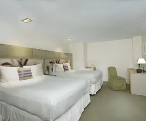 Photo 4 - The Shoreham Hotel