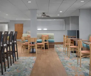 Photo 2 - Hampton Inn Pittsburgh/Greentree