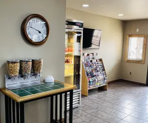 Photo 5 - Cattle Country Lodge