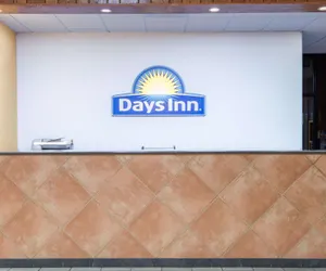 Photo 3 - Days Inn by Wyndham Altus