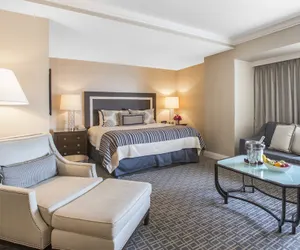 Photo 2 - Omni Los Angeles Hotel at California Plaza