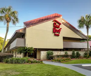 Photo 2 - Red Roof Inn Tallahassee - University