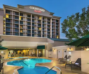 Photo 2 - Courtyard by Marriott Los Angeles Pasadena/Monrovia