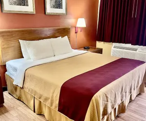 Photo 5 - Executive Inn