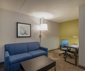 Photo 5 - Holiday Inn Express Minneapolis West Plymouth by IHG