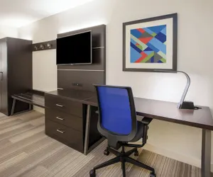 Photo 4 - Holiday Inn Express Minneapolis West Plymouth by IHG