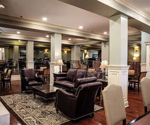 Photo 4 - Hampton Inn Charleston-Historic District