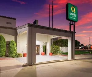 Photo 2 - Quality Inn Tulsa Central