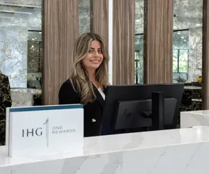 Photo 2 - Crowne Plaza Auburn Hills by IHG