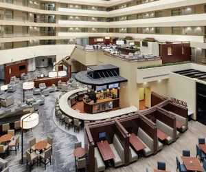 Photo 4 - Embassy Suites by Hilton Detroit Troy Auburn Hills