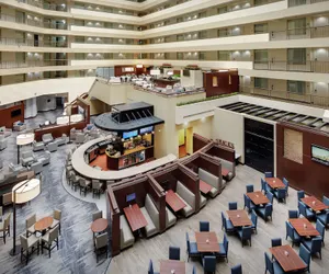 Photo 5 - Embassy Suites by Hilton Detroit Troy Auburn Hills