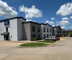 Photo 2 - Baymont by Wyndham Marion