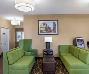 Photo 3 - Comfort Inn Gurnee near Six Flags