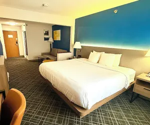 Photo 4 - Quality Inn & Suites Wisconsin Dells Downtown - Waterparks Area