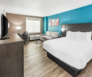 Photo 2 - Comfort Inn Largo-Washington DC East