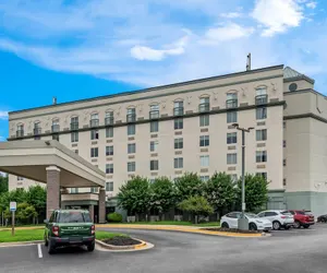 Photo 2 - Comfort Inn Largo-Washington DC East