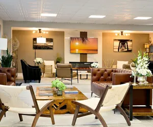 Photo 5 - Ramada by Wyndham Sarasota Waterfront