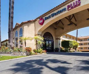 Photo 2 - Best Western Plus Newport Mesa Inn