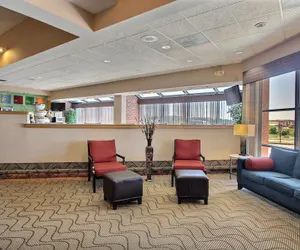 Photo 5 - Comfort Inn & Suites Madison - Airport