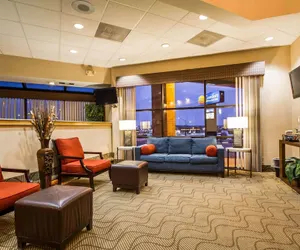 Photo 4 - Comfort Inn & Suites Madison - Airport