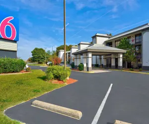 Photo 2 - Motel 6 Seaford, DE