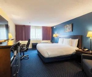 Photo 5 - Fireside Inn & Suites Waterville
